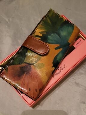 Patricia Nash Nazari Watercolor Butterfly Leather Clutch Wallet  Bnib Ea M